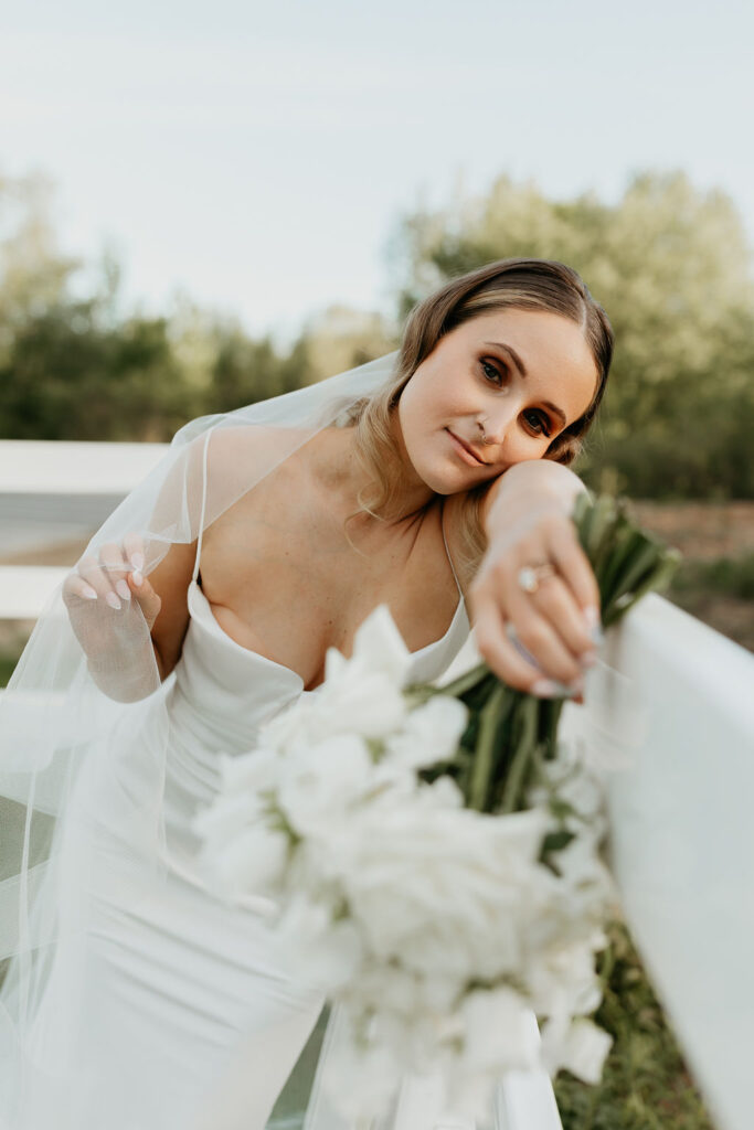 Bride posing outdoors - Être Farms